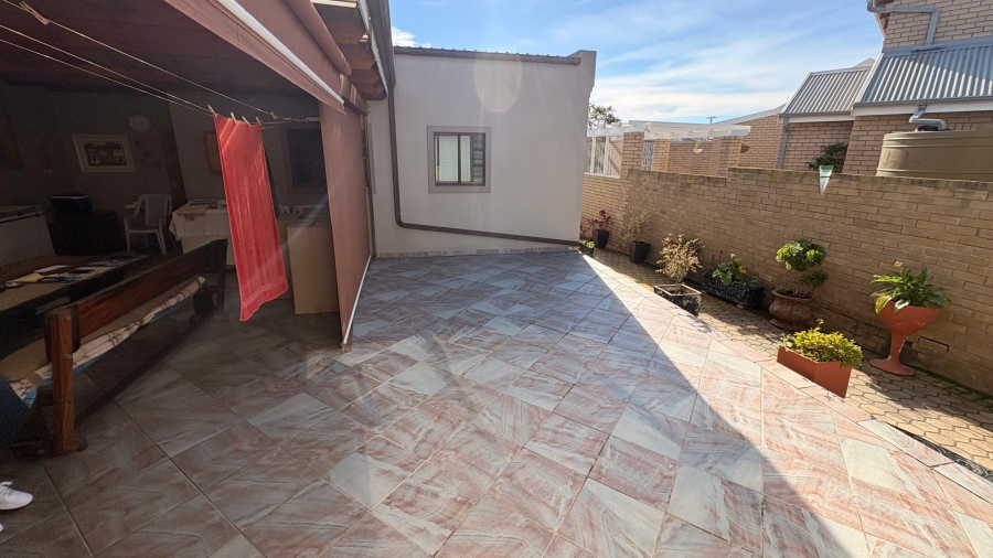 3 Bedroom Property for Sale in Reebok Western Cape